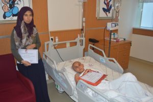 Tedavi g&ouml;ren oğlu i&ccedil;in 2 haftada okuma yazma &ouml;ğrendi