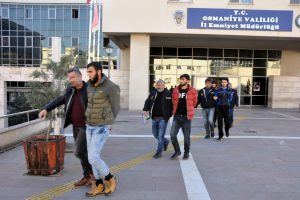 HTŞ ter&ouml;r &ouml;rg&uuml;t&uuml; ş&uuml;phelisi 9 Suriyeli g&ouml;zaltında