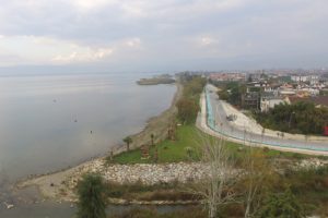 Bursa İznik sahili, botanik bah&ccedil;esine d&ouml;n&uuml;ş&uuml;yor