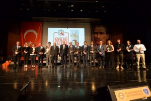 Bursalı sanayiciler meslek liseliler i&ccedil;in rap s&ouml;yledi