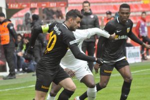Kayserispor kupa sınavı i&ccedil;in Manisa yolcusu