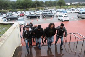 İnsan ka&ccedil;ak&ccedil;ılarına film gibi operasyon