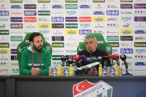 Samet Aybaba: "Bursaspor ikinci yarıda g&ouml;sterdiği oyunu s&uuml;rekli g&ouml;stermeli"
