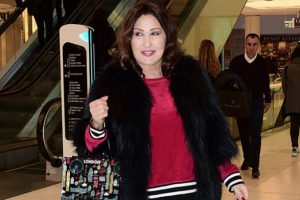 N&uuml;khet Duru'nun kırmızı tutkusu