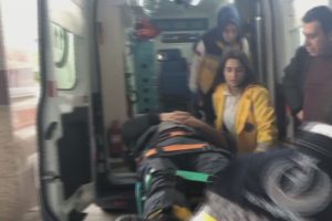 Asans&ouml;r kabini montaj sırasında d&uuml;şt&uuml;! 1 yaralı