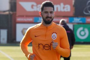 Emre Akbaba geri d&ouml;nmeyi bekliyor!