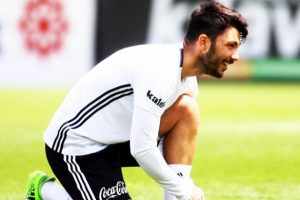 Stuttgart Tolgay Arslan'a da talip oldu
