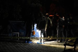 7'nci kattan &ouml;l&uuml;me atladı