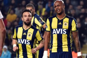 Ersun Yanal Valbuena ve Ayew'i sildi