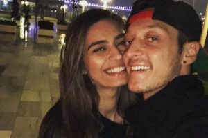 Mesut &Ouml;zil ile Amine G&uuml;lşe'nin d&uuml;ğ&uuml;n adresi belli oldu