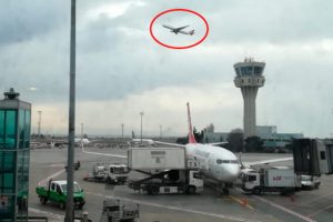 Atat&uuml;rk Havalimanı'nda 3 u&ccedil;ak pisti pas ge&ccedil;ti