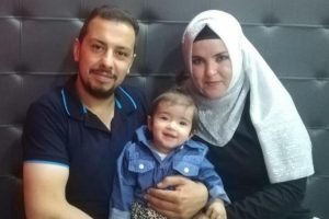 Minik Ayşe Miray'ın cenazesini dedesi teslim aldı