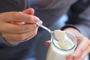 &Uuml;nl&uuml; kanser uzmanı uyardı! Ev yoğurdu...