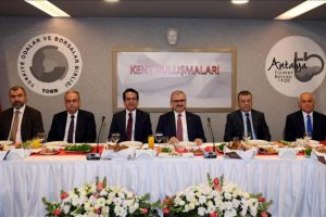 Karaloğlu: 'Antalya i&ccedil;in tarımda ve turizmde 2019 daha iyi olacak'