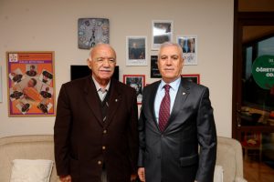 Bursa Büyükşehir Belediye Başkan Adayı Bozbey'den eski belediye başkanlarına ziyaret&nbsp;