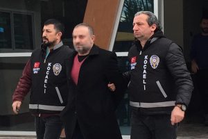 Belediye binasını kurşunlayan saldırgan adliyede
