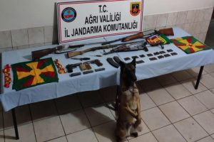 PKK/KCK operasyonunda silah ve m&uuml;himmat ele ge&ccedil;ti
