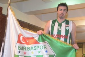 Bursaspor Basketbol, İzzet T&uuml;rkyılmaz'ı kadrosuna kattı!