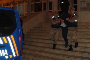 Ka&ccedil;ak&ccedil;ılık ve uyuşturucu operasyonu