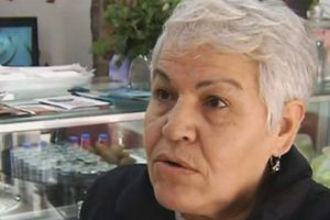 G&uuml;leser Teyze soyguncuyu pişman etti: 'Bir anda i&ccedil;imden canavar &ccedil;ıktı'