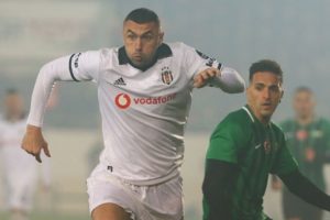 Burak Yılmaz 4 bin 72 g&uuml;n sonra d&ouml;n&uuml;yor!
