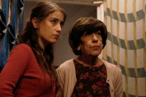 Hazal Kaya'dan Ayşen Gruda &ccedil;ıkışı!