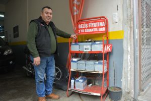 Bursa'da ak&uuml; hırsızı kameraya yakalandı