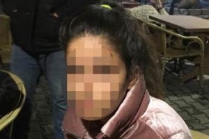 A&ccedil;ık bırakılan telefonla ortaya &ccedil;ıktı! "Dokunma, yapma, inmek istiyorum..."