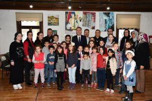 Bursa'da &Ccedil;ocuk Sanat At&ouml;lyesi ilk mezunlarını verdi