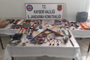 Jandarma 3 faili meh&ccedil;ul hırsızlık olayını aydınlattı