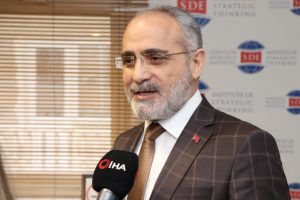 Cumhurbaşkanı Başdanışmanı Top&ccedil;u'dan Venezuela a&ccedil;ıklaması