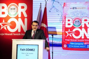 Milli ve yerli temizlik &uuml;r&uuml;n&uuml;n&uuml; Bakan tanıttı