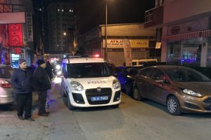 Bursa'da avukatlık binası &ouml;n&uuml;nde silahla yaralama