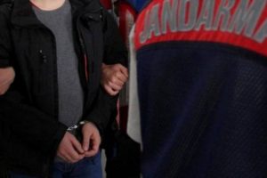 Bursa'da silahlı telefon gasbı 19 kamera kaydı incelenerek &ccedil;&ouml;z&uuml;ld&uuml;