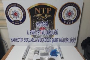 Uyuşturucu operasyonunda 2 g&ouml;zaltı