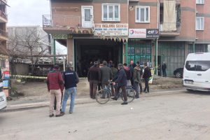 Bursa'da iş yerinde vurulmuş halde bulundu