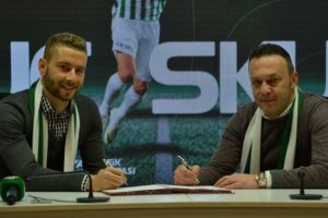 Konyaspor'da iki imza birden