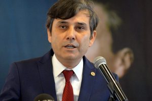 300 kişi İYİ Parti'den istifa etti: Bizleri kullandılar, bilmeden yanılttığımız i&ccedil;in &ouml;z&uuml;r dileriz