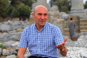 Soyer: Bu g&ouml;revi b&uuml;y&uuml;k bir aşkla yapacağım