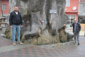 Bursa'da &ccedil;eşmeli minare hayrete d&uuml;ş&uuml;r&uuml;yor (&Ouml;ZEL HABER)