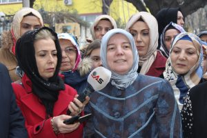 Bursa Osmangazili AK kadınlardan Osman Gazi'ye vefa...