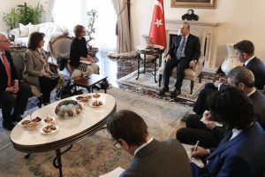 Dışişleri Bakanı &Ccedil;avuşoğlu BM raport&ouml;r&uuml; Callamard ile g&ouml;r&uuml;şt&uuml;