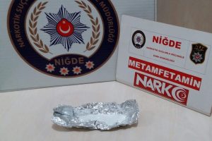 Uyuşturucu tacirleri polis tarafından yakalandı