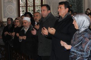 Osmanlı'nın 720'inci kuruluş yıld&ouml;n&uuml;m&uuml;nde Bursa'da ecdada saygı