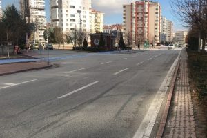 Otomobilin &ccedil;arptığı kadın hayatını kaybetti