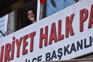 CHP'de kazan kaynıyor! Parti binasına kilit vuruldu
