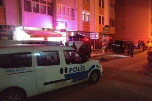 Tartıştığı husumetlisini sokak ortasında ayağından vurdu