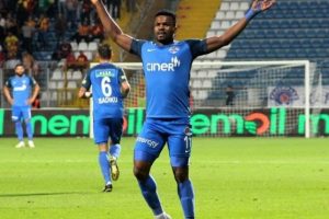 B.B. Erzurumspor, Kasımpaşa'dan Eduok ile anlaştı