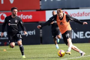 Beşiktaş'ta Antalyaspor mesaisi s&uuml;r&uuml;yor
