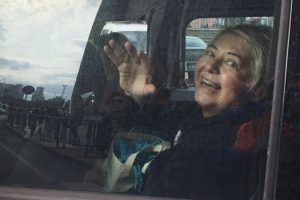 Gazeteci Ayşe D&uuml;zkan cezaevine girdi